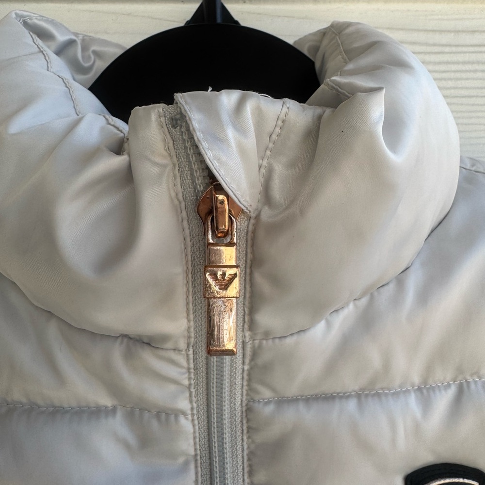 Emporio Armani girls 8A white/ Black Stripes puffer coat Girls - Picture 6 of 13